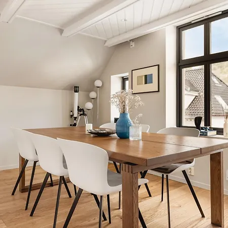 Top-floor W/ Private Patio And Work Space